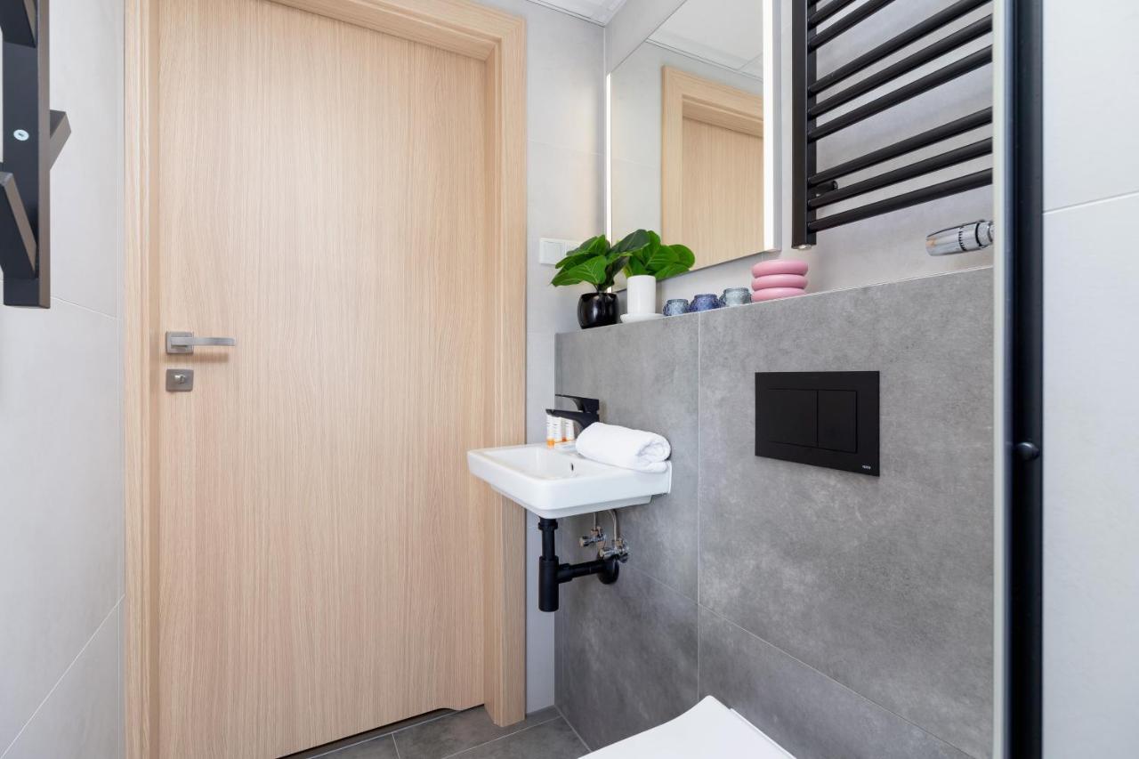Modern Apartment Srodmiescie Krakow By Noclegi Renters Extérieur photo